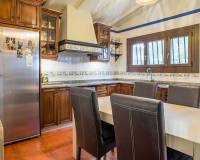 Venta - Chalet - Petrer