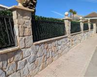 Venta - Chalet - Petrer