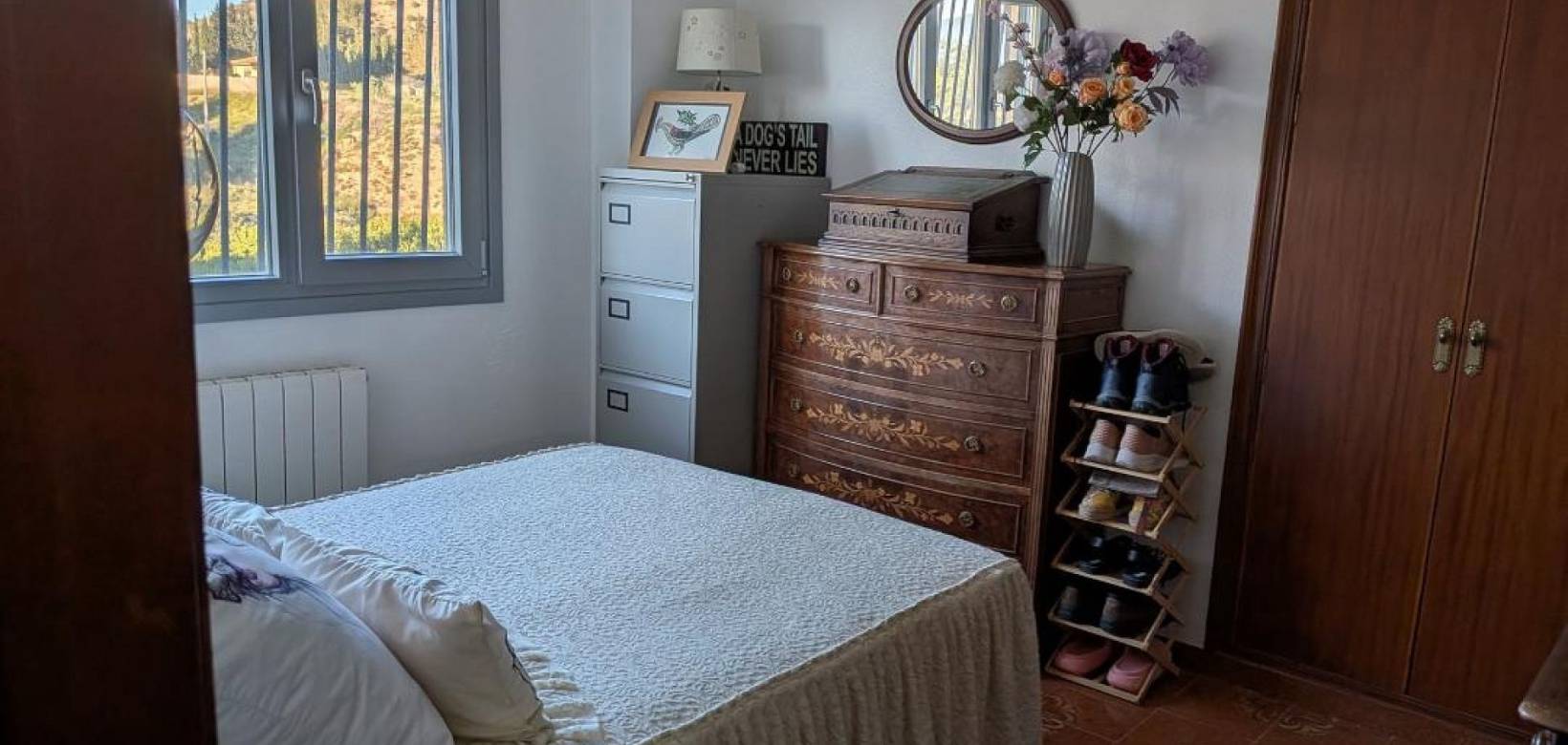 Venta - Chalet - Petrer