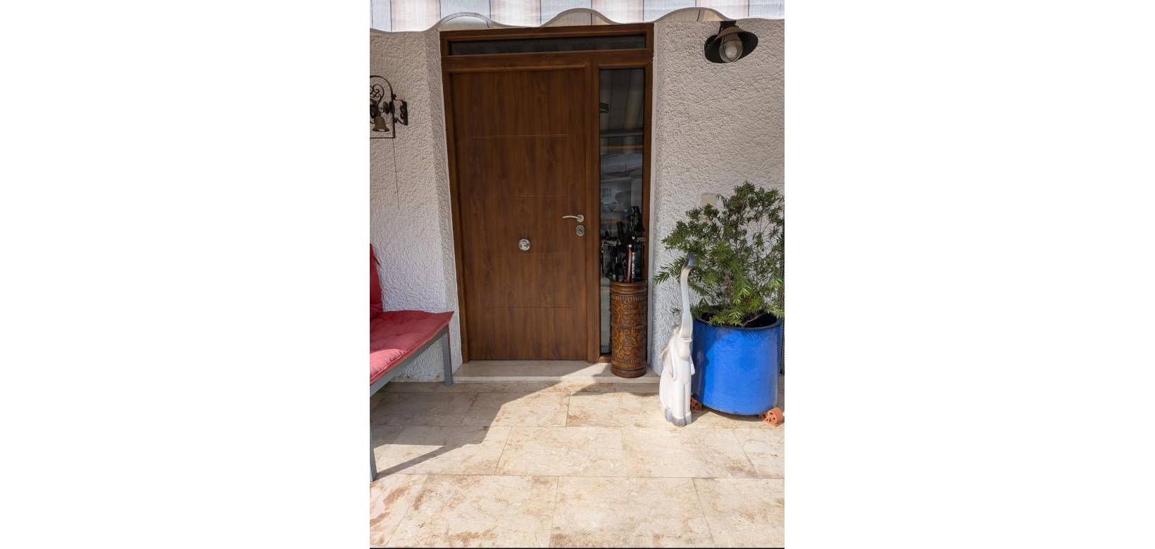 Venta - Chalet - Petrer