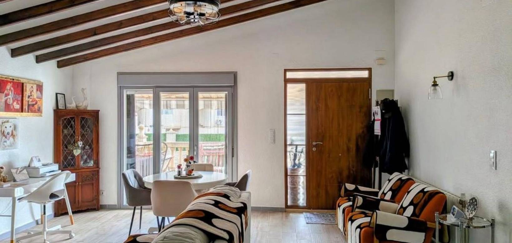 Venta - Chalet - Petrer