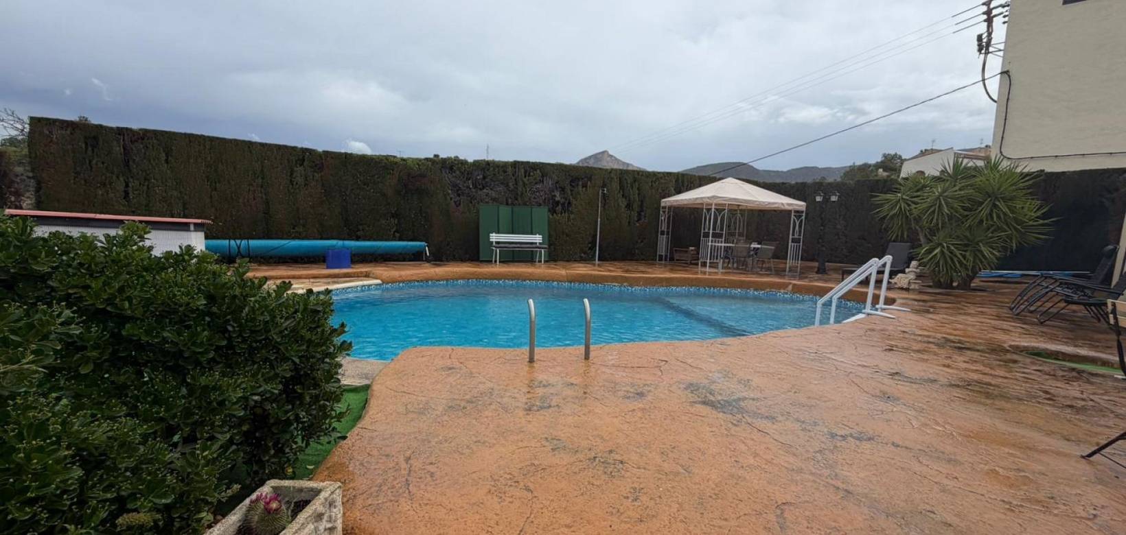 Venta - Chalet - Petrer
