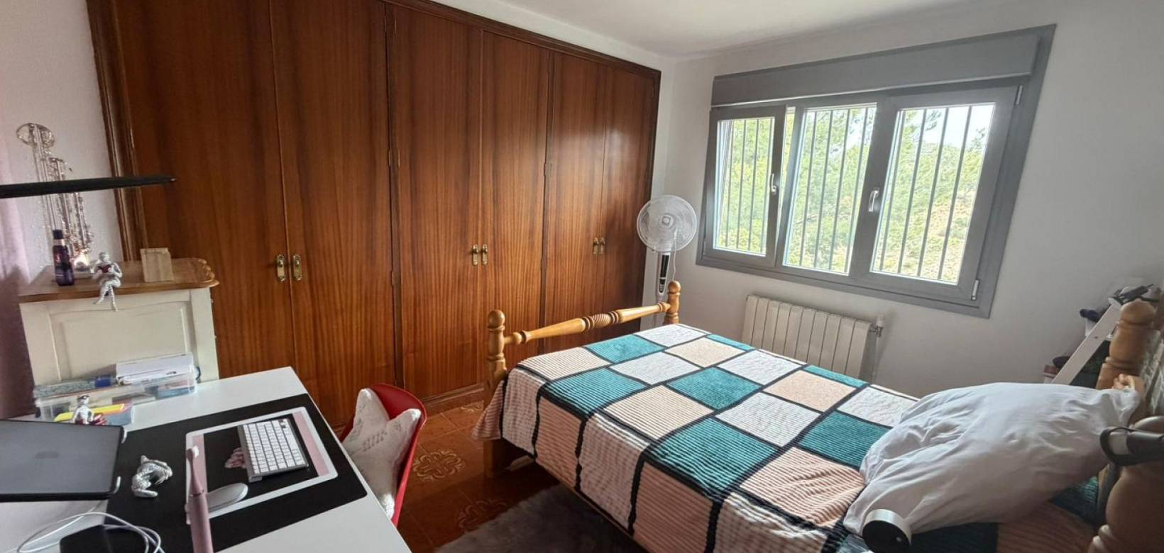 Venta - Chalet - Petrer
