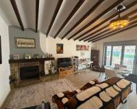 Venta - Chalet - Petrer