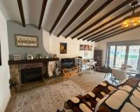Venta - Chalet - Petrer