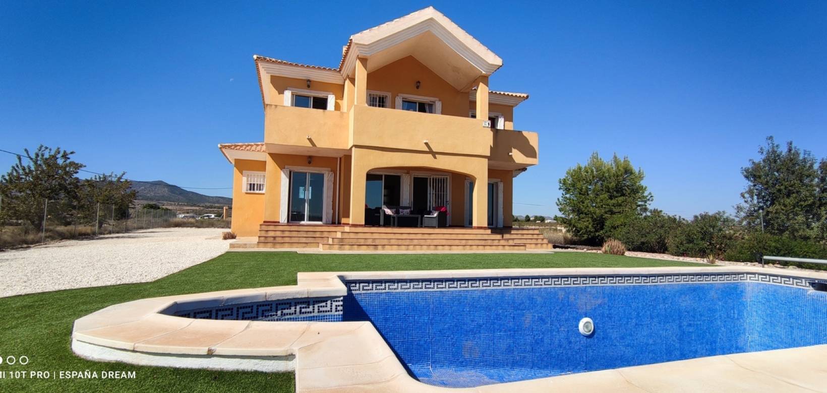 Venta - Chalet - Pinoso