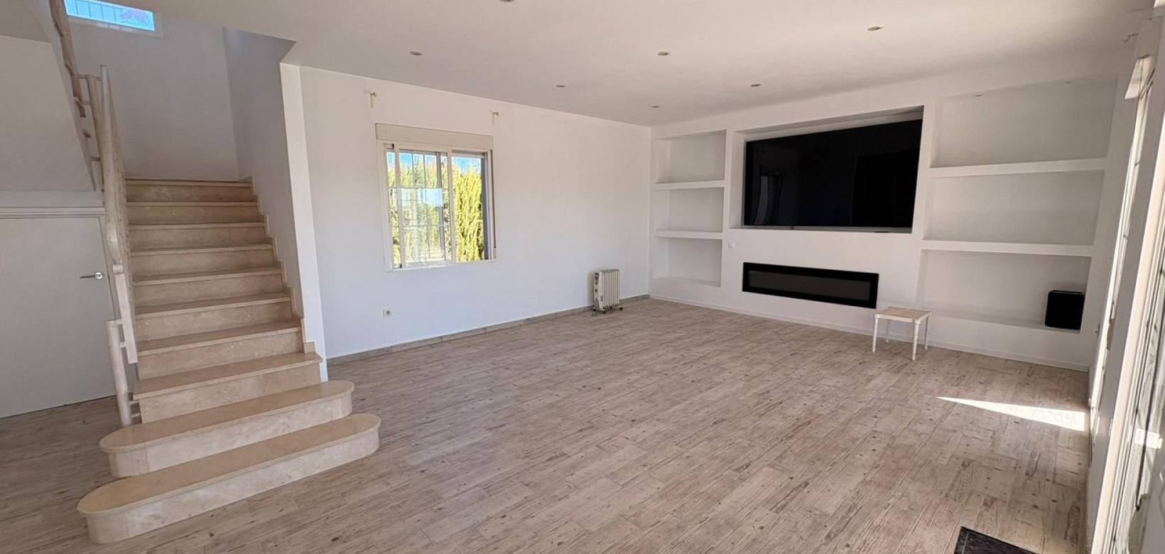 Venta - Chalet - Pinoso