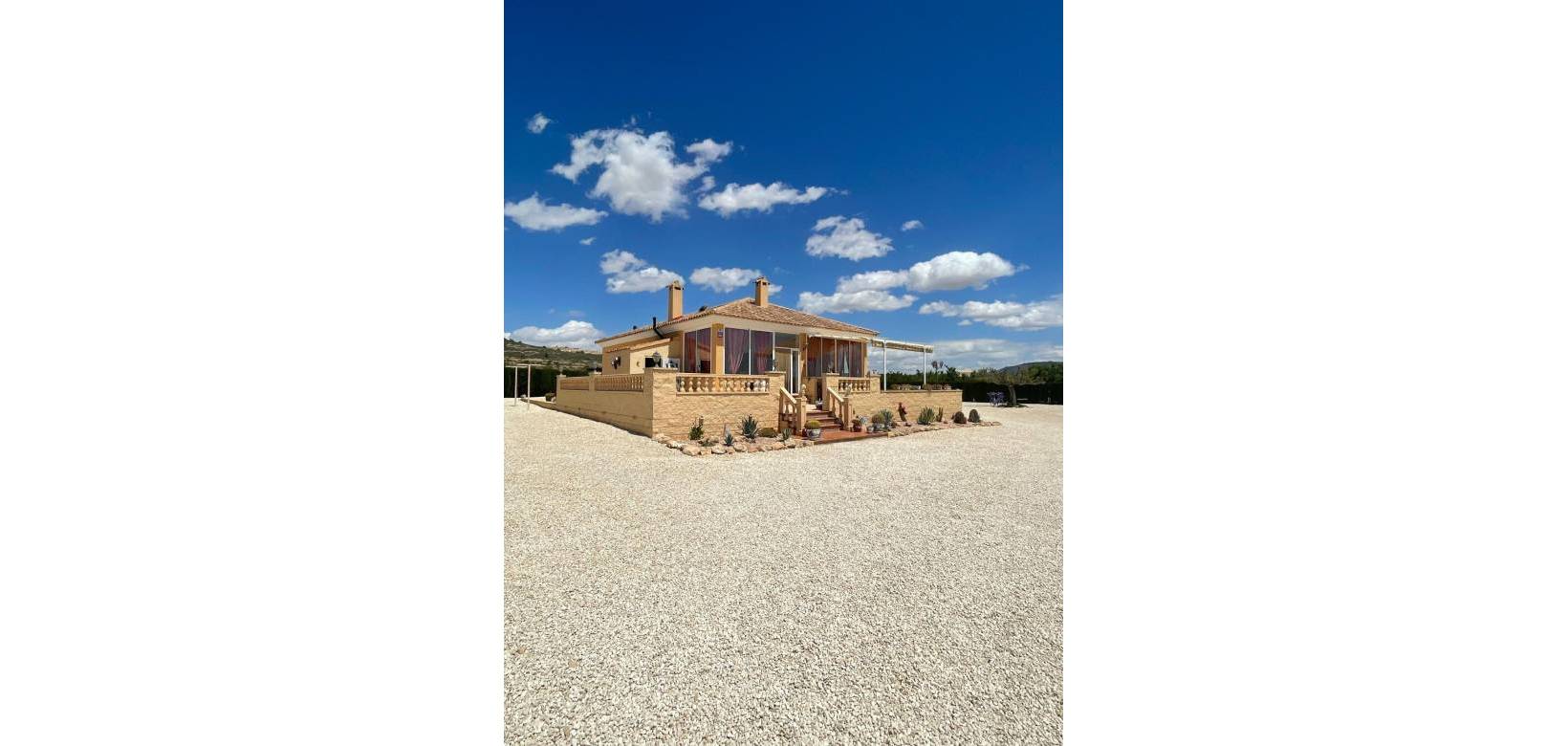 Venta - Chalet - Pinoso