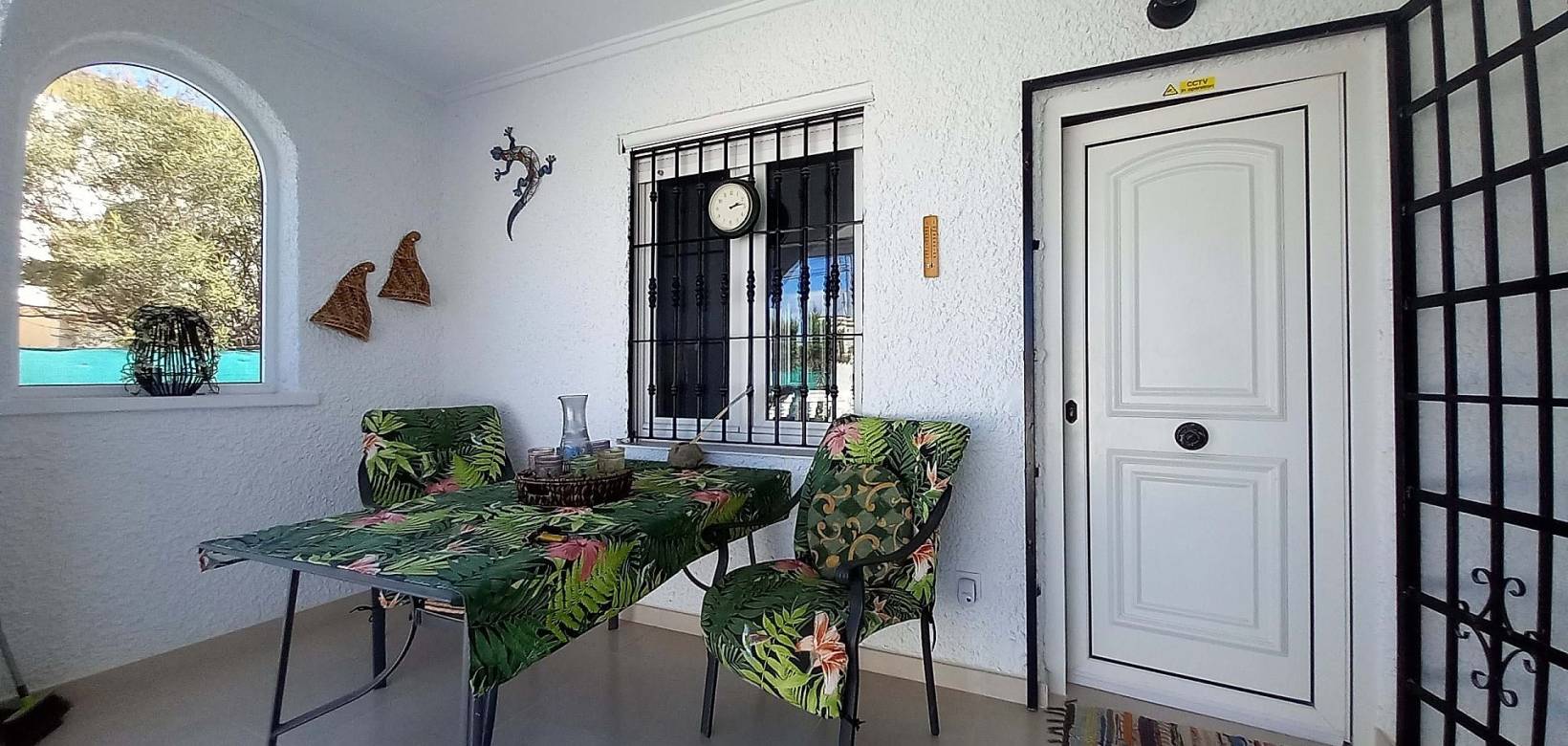 Venta - Chalet - Torrevieja