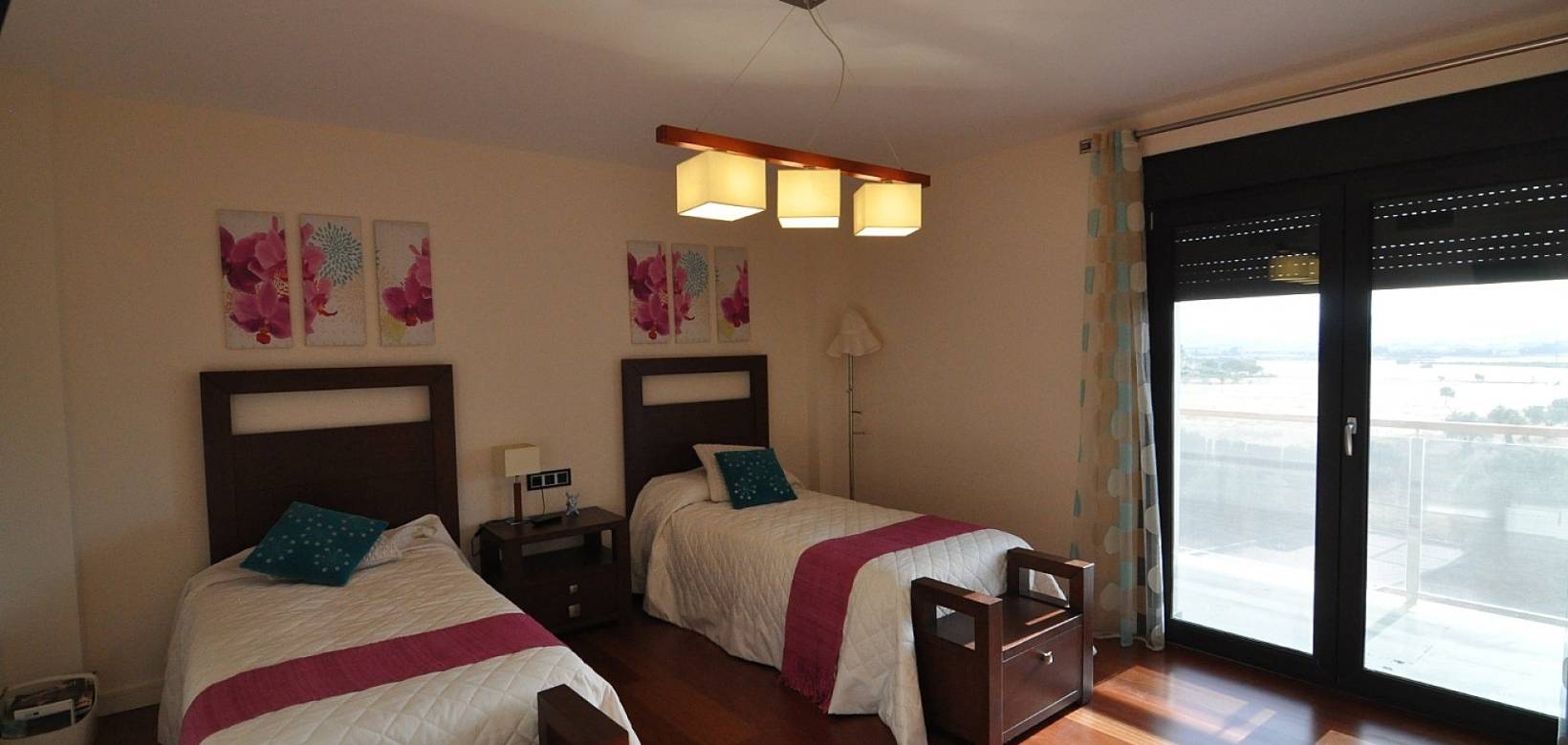 Venta - Chalet - Villena