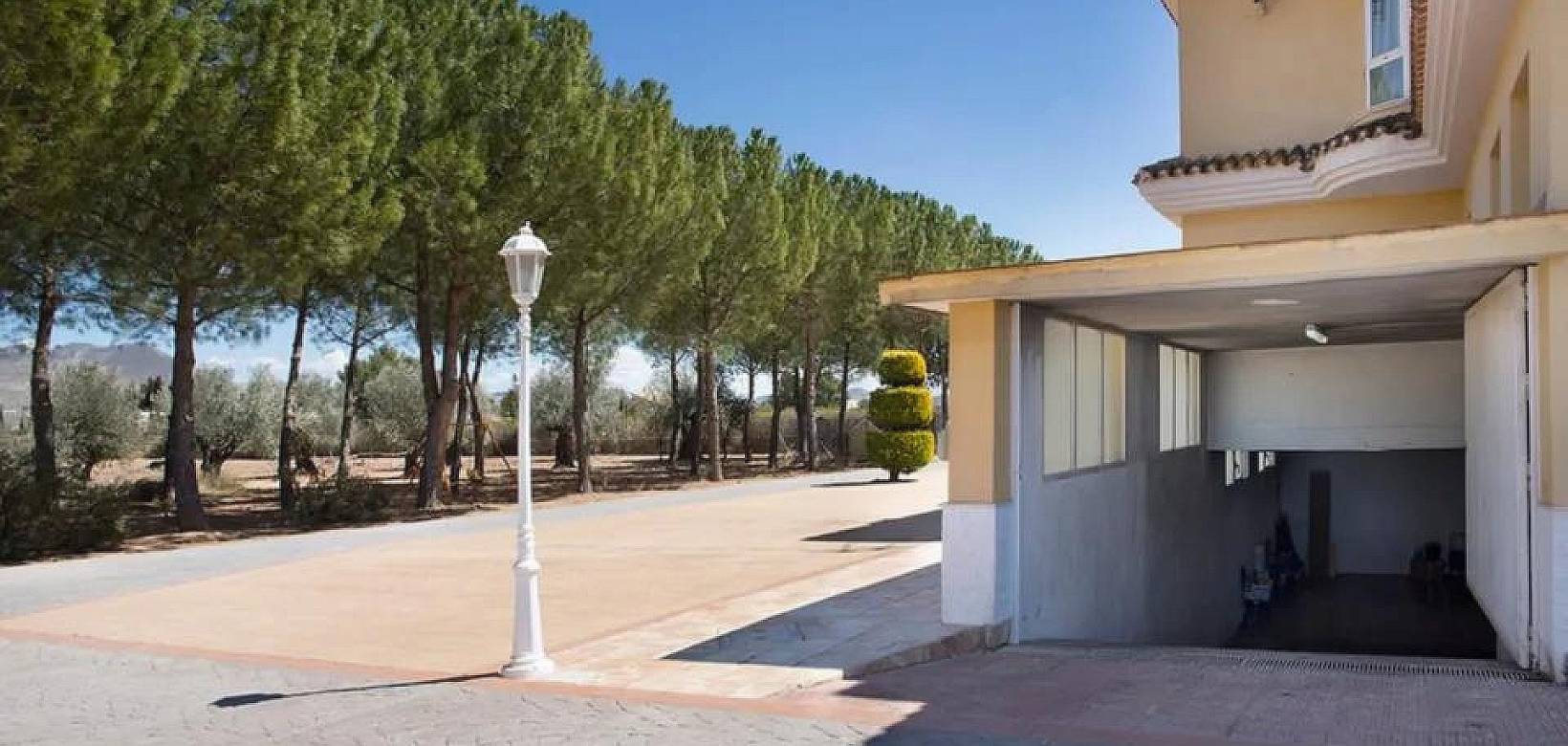 Venta - Chalet - Yecla