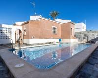 Venta - Detached villa - Torrevieja - Urbanización San Luis