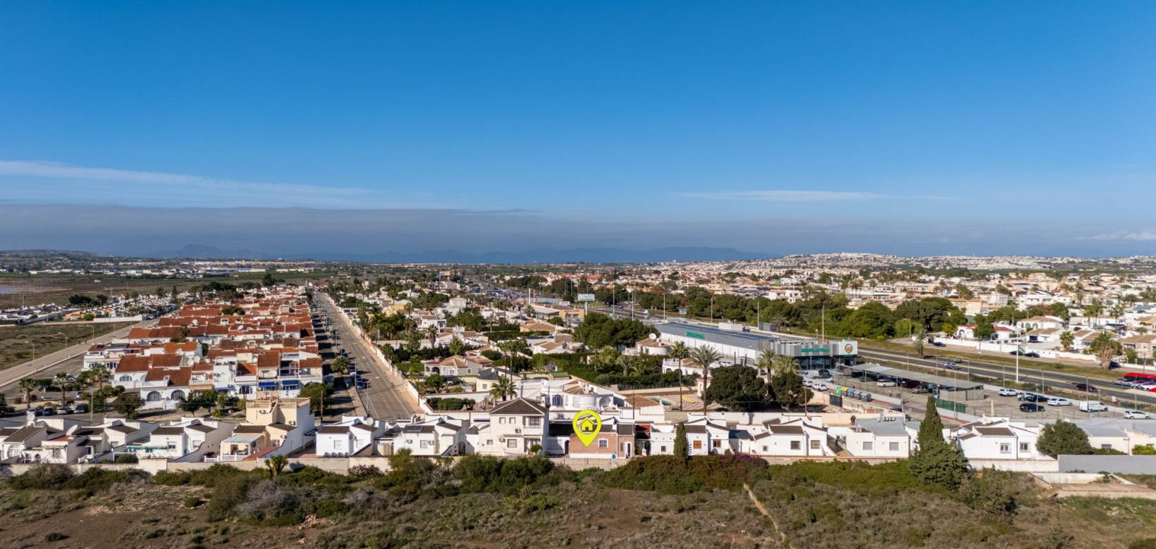 Venta - Detached villa - Torrevieja - Urbanización San Luis