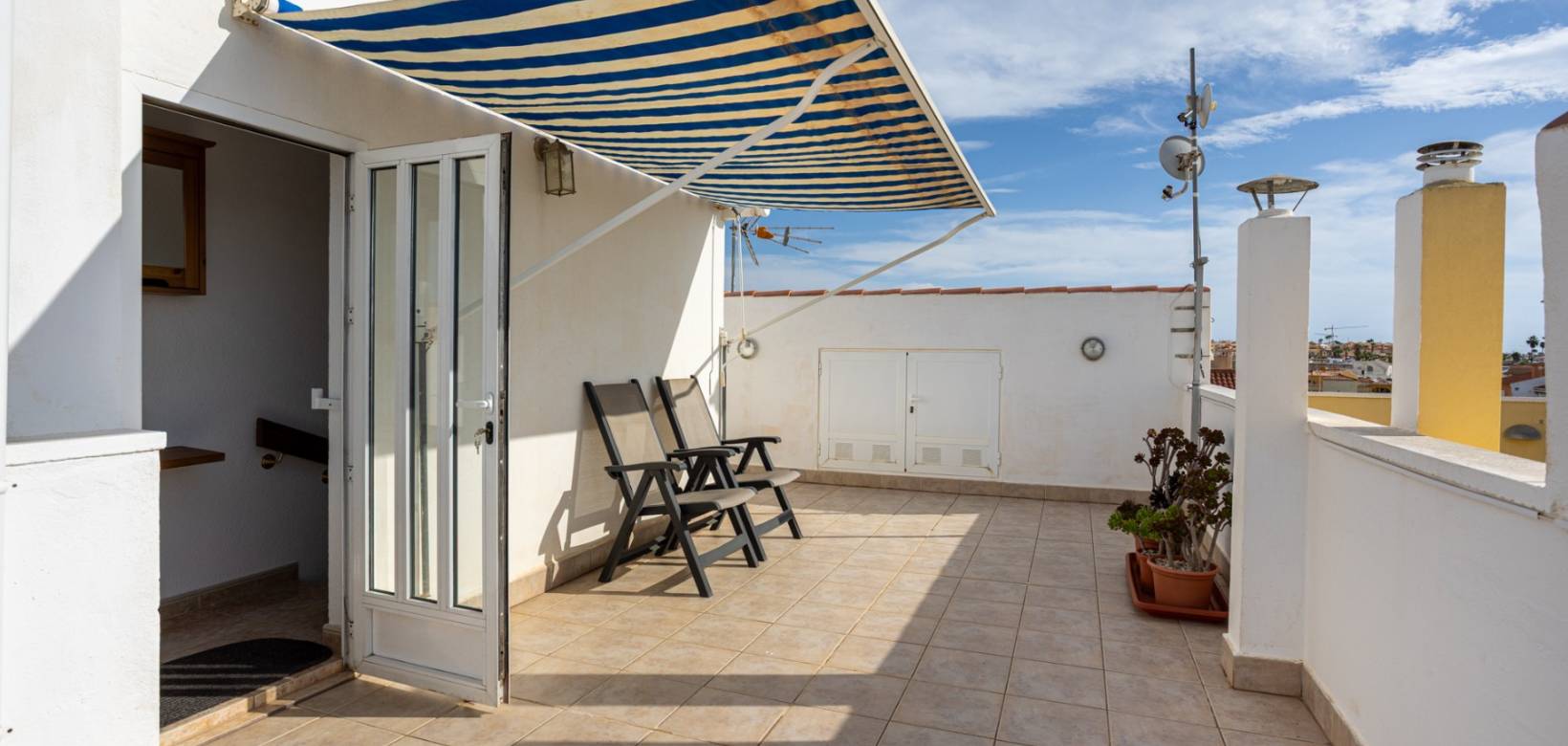 Venta - Terraced house / Townhouse - Torrevieja - La Siesta