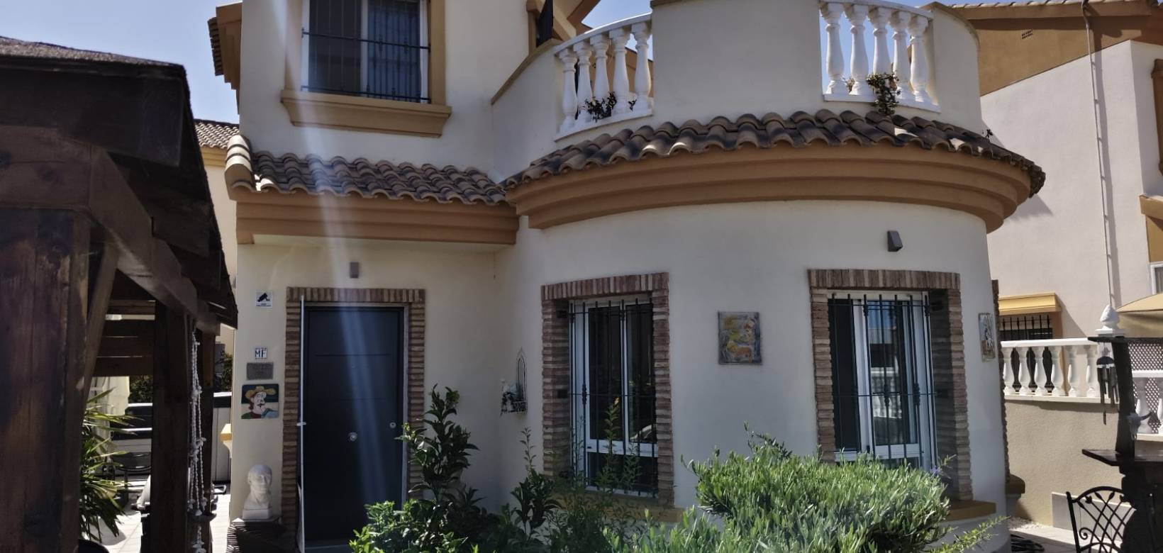 Venta - Villa - Guardamar del Segura