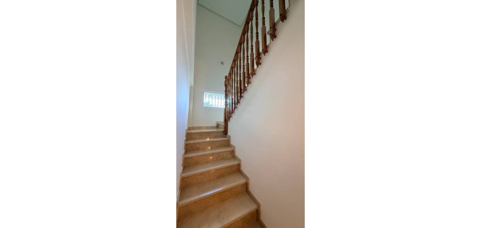 Venta - Villa - Hondón de las Nieves