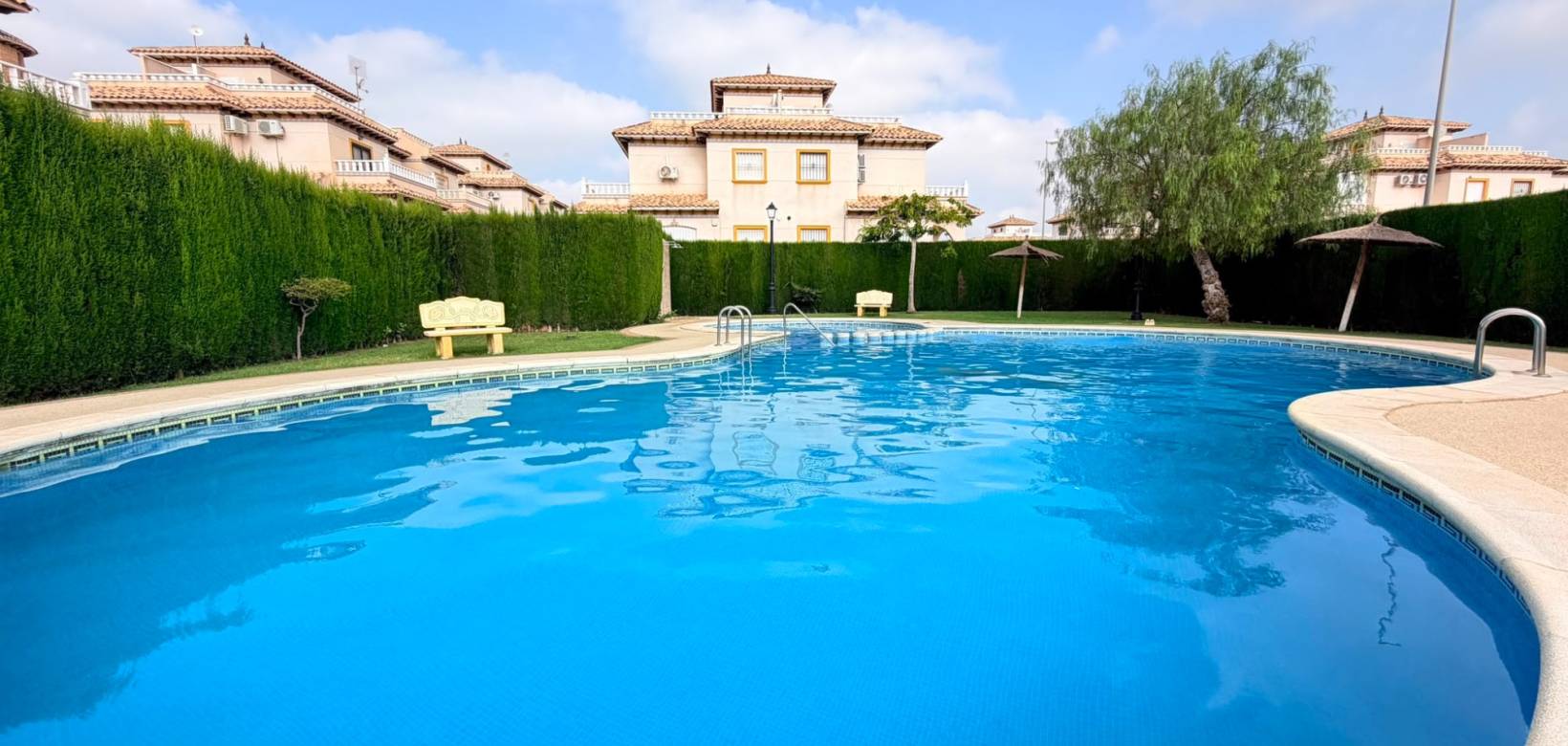 Venta - Villa - Lomas de Cabo Roig - Orihuela Costa