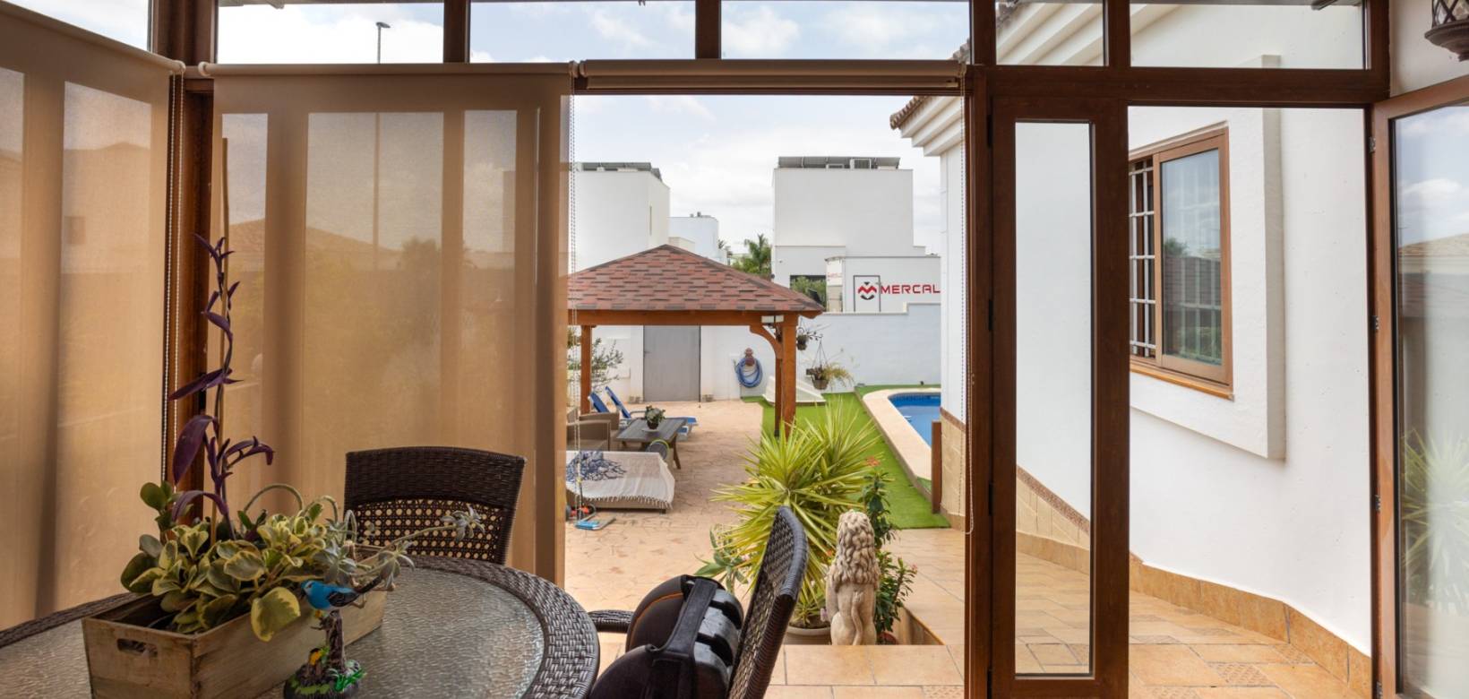 Venta - Villa - Los Montesinos - La Herrada