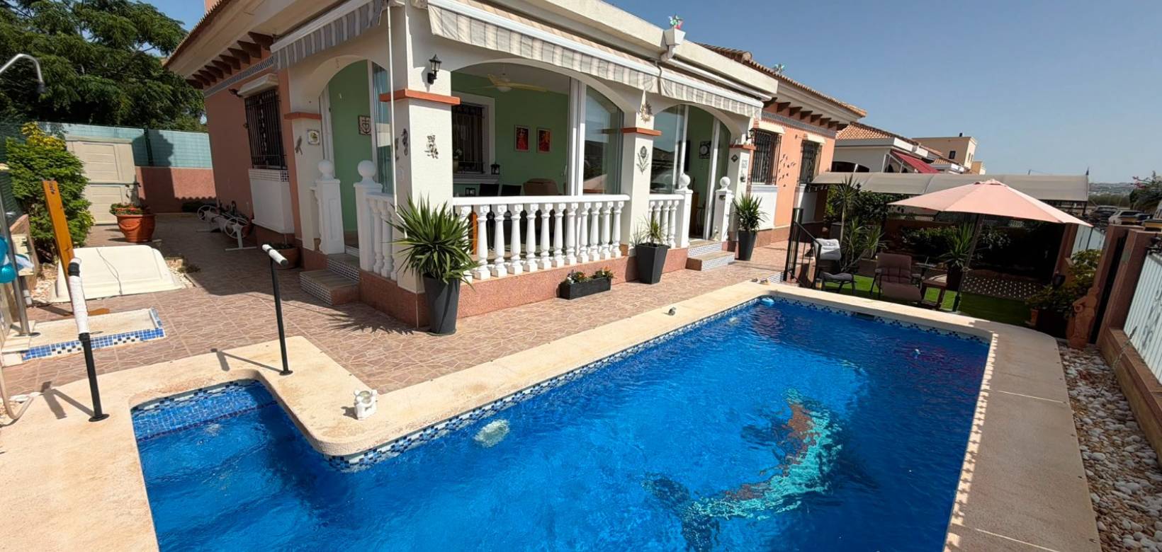 Venta - Villa - Los Montesinos - La Herrada