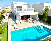 Venta - Villa - Los Montesinos - Los Montesinos - Urb. La Herrada