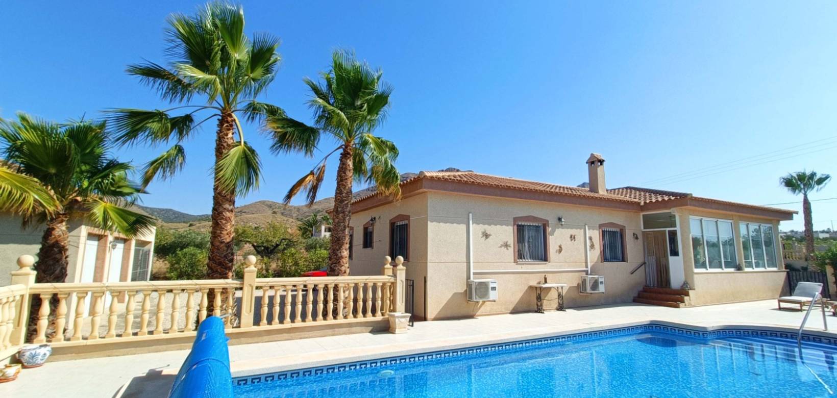 Venta - Villa - Macisvenda
