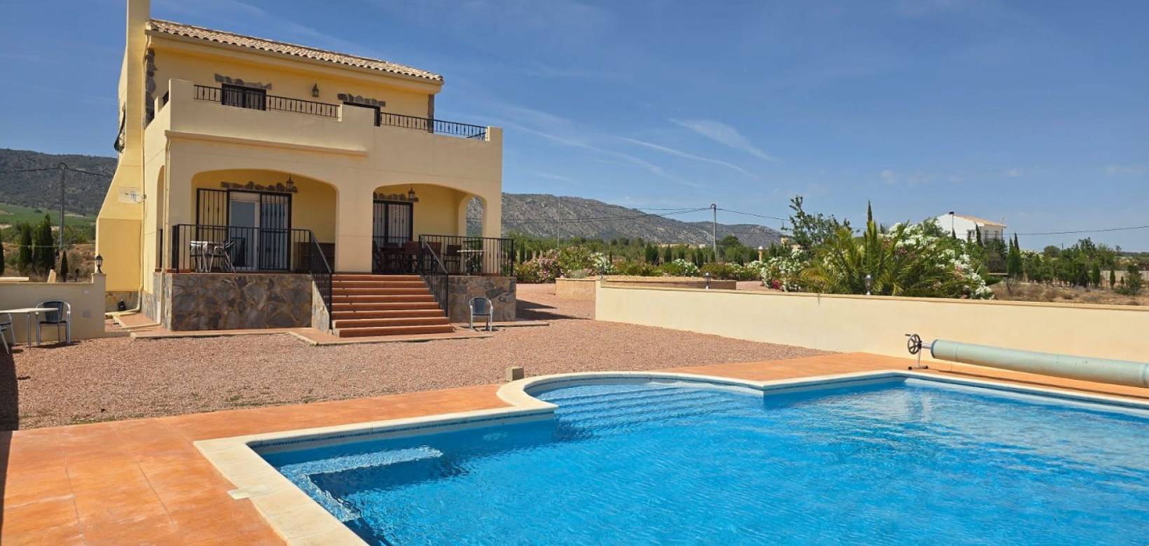 Venta - Villa - Monovar