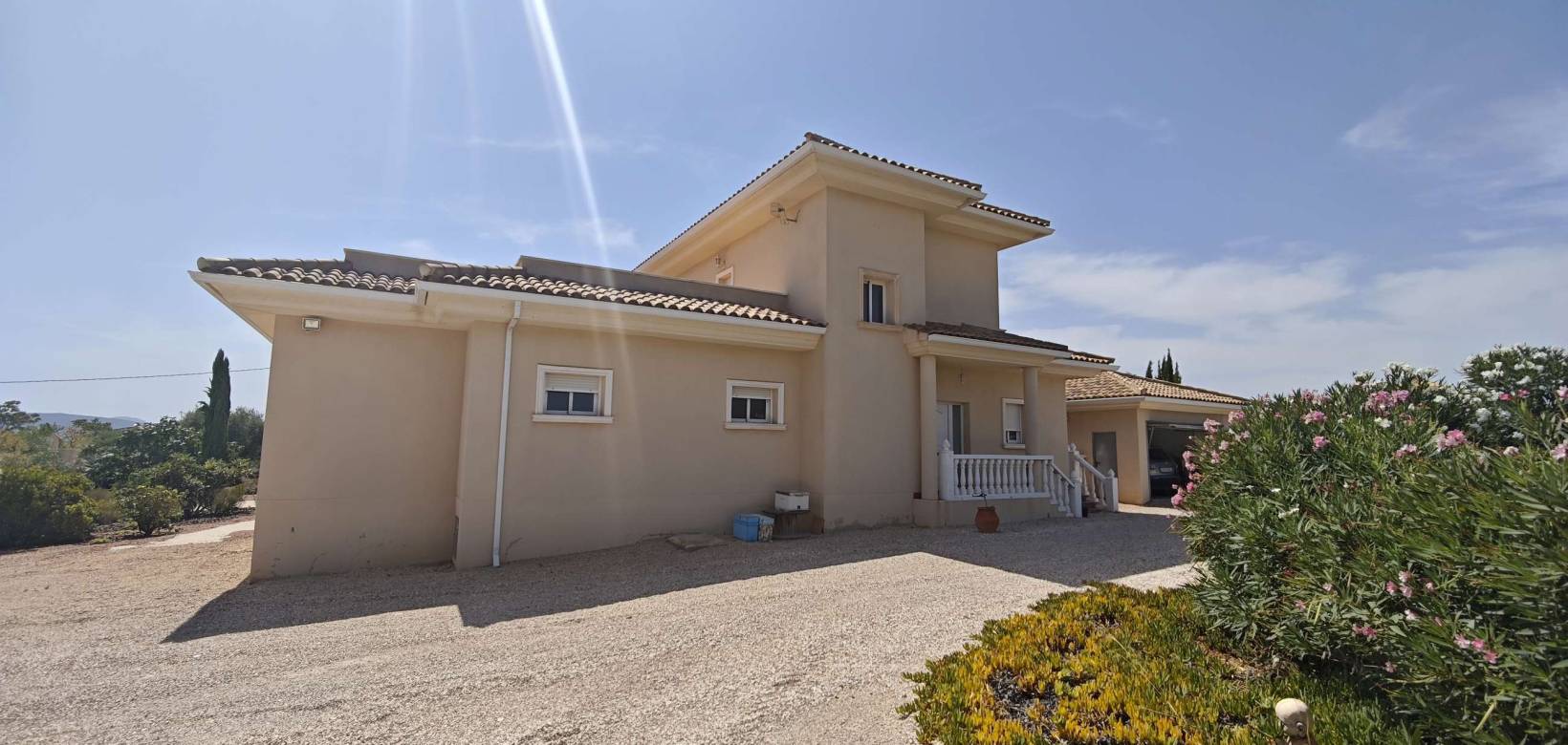 Venta - Villa - Pinoso