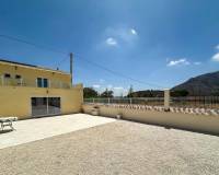 Venta - Villa / Semi separado - Barbarroja