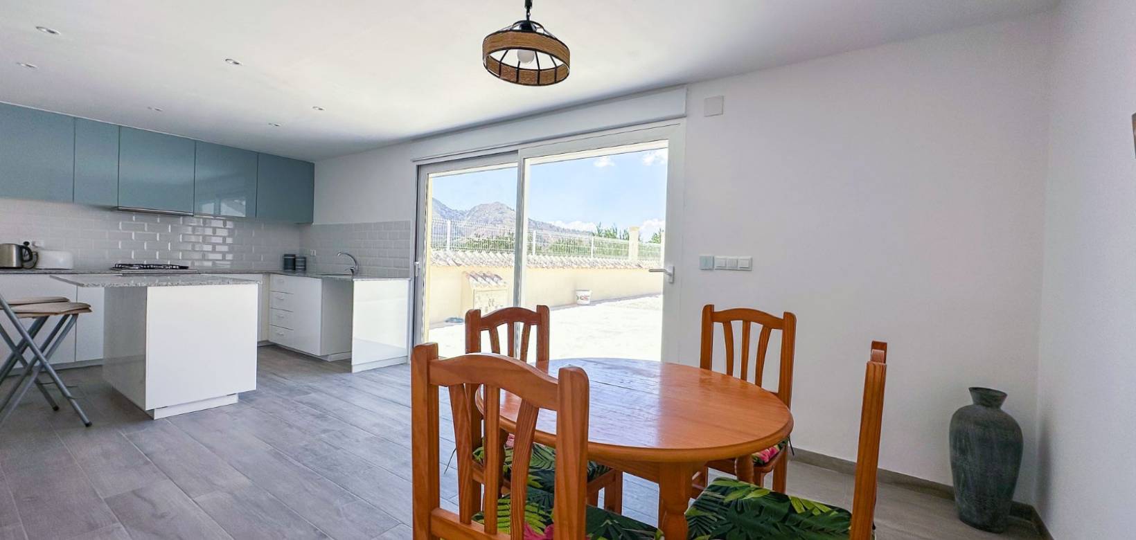 Venta - Villa / Semi separado - Barbarroja