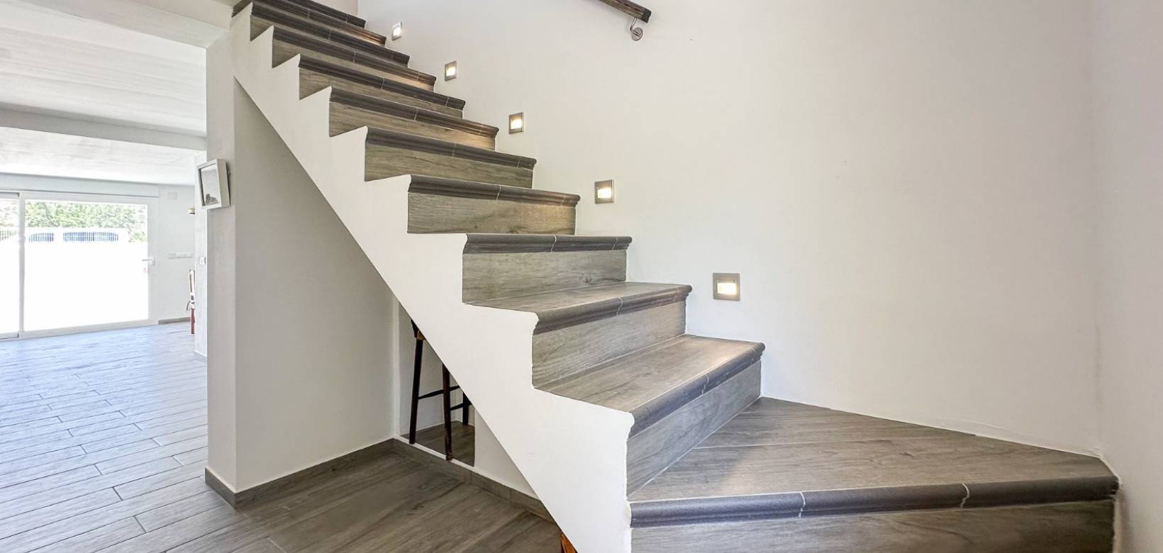 Venta - Villa / Semi separado - Barbarroja