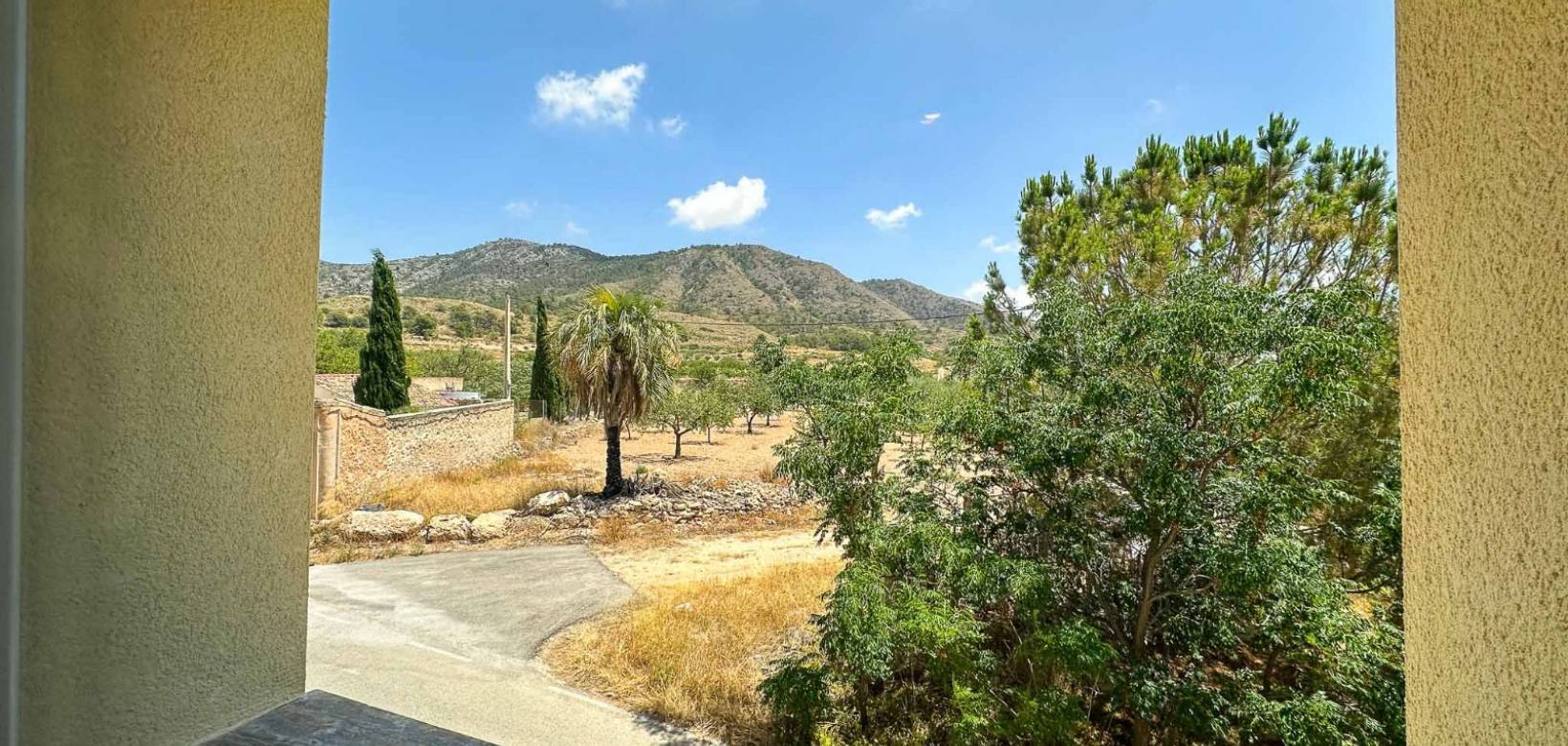 Venta - Villa / Semi separado - Barbarroja