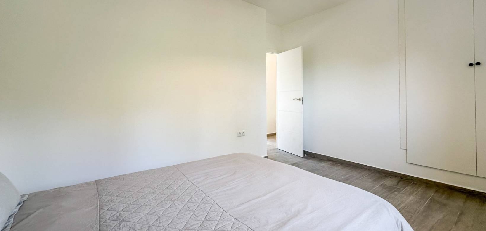 Venta - Villa / Semi separado - Barbarroja