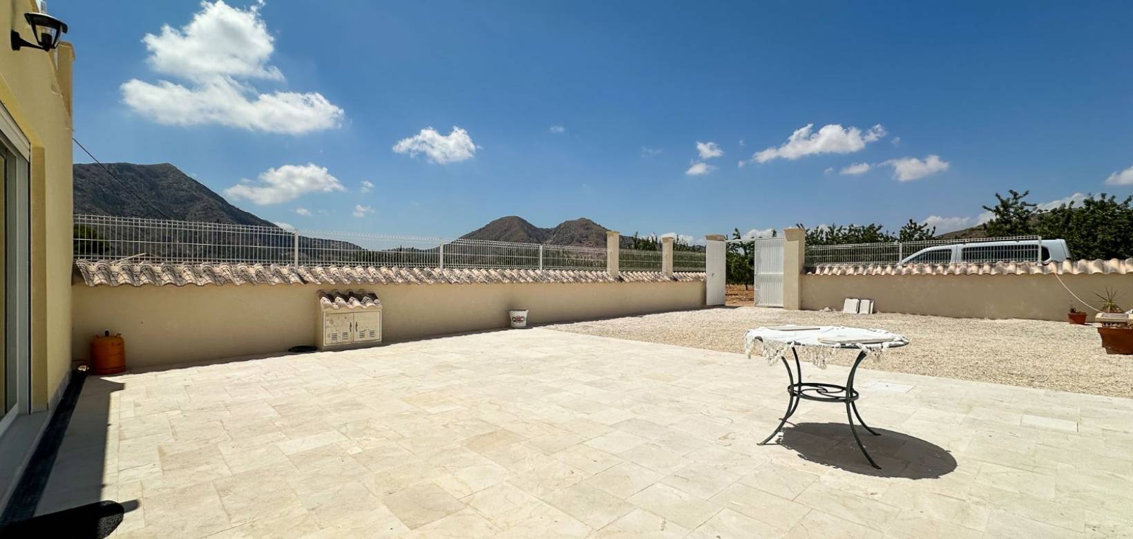 Venta - Villa / Semi separado - Barbarroja