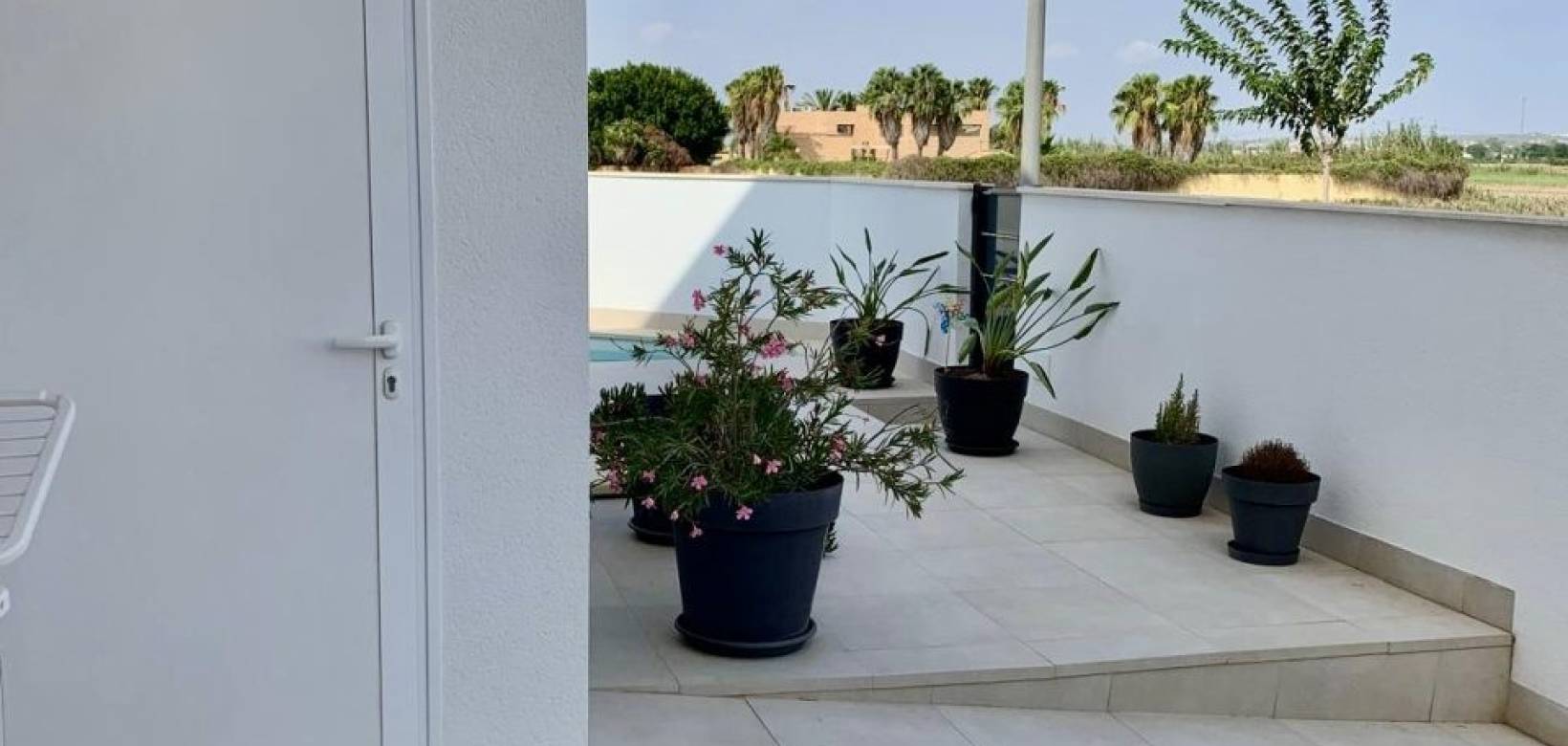 Venta - Villa / Semi separado - Daya Vieja