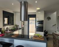 Venta - Villa / Semi separado - Daya Vieja