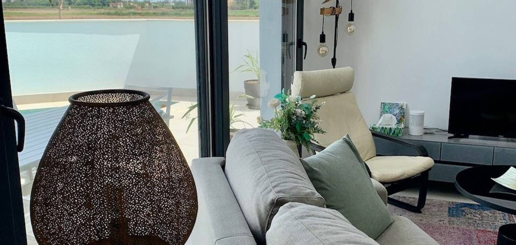 Venta - Villa / Semi separado - Daya Vieja