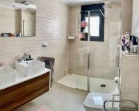 Venta - Villa / Semi separado - Daya Vieja