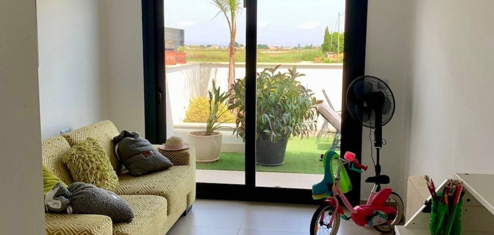 Venta - Villa / Semi separado - Daya Vieja