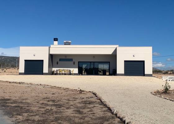 Villa - Nueva construcción  - Pinoso - Pinoso