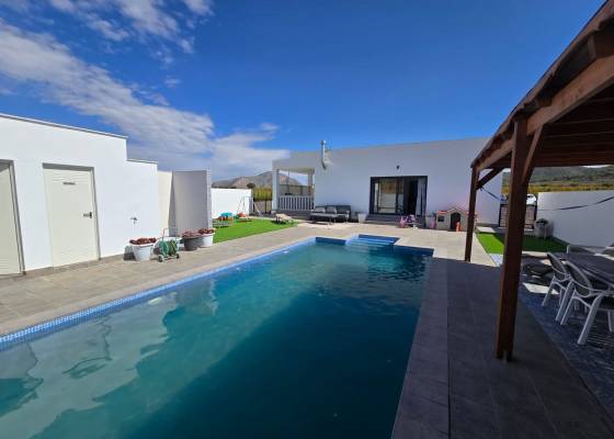 Villa - Resale - Cañada de la Leña - Cañada de la Leña