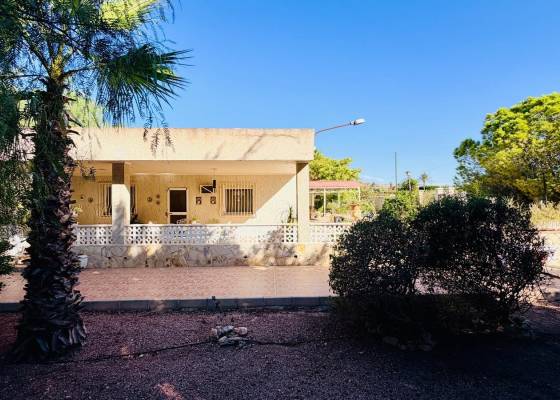 Villa - Resale - Crevillente - Crevillente