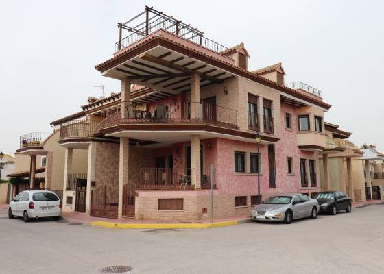 Villa - Resale - Daya Nueva - PCE-81693