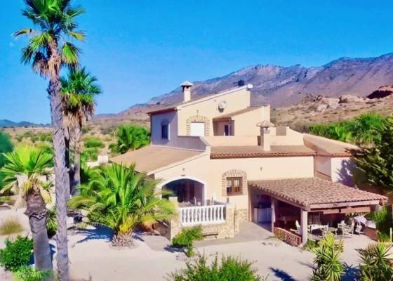 Villa - Resale - Hondón de las Nieves - Hondón de las Nieves