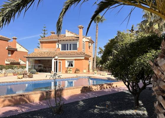 Villa - Resale - Hondón de las Nieves - Hondón de las Nieves