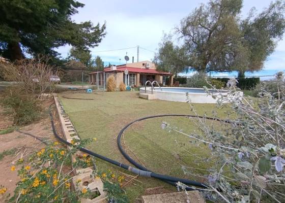 Villa - Resale - Hondón de las Nieves - Hondón de las Nieves