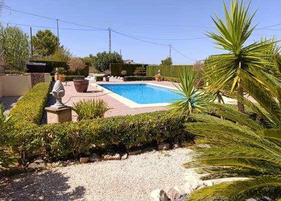 Villa - Resale - Hondón de los Frailes - Hondón de los Frailes