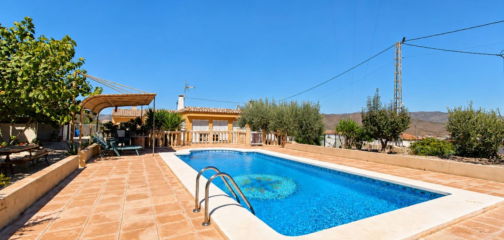 Villa - Resale - Hondón de los Frailes - Hondón de los Frailes