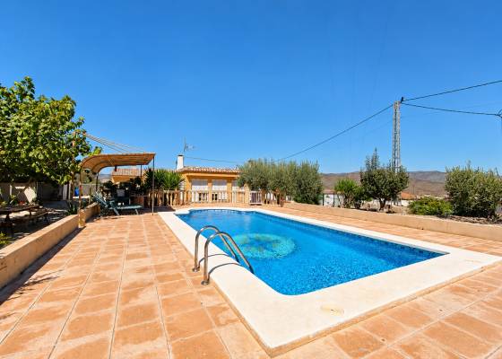 Villa - Resale - Hondón de los Frailes - Hondón de los Frailes