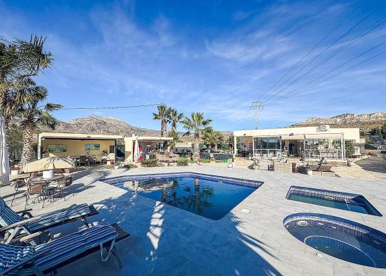 Villa - Resale - Jijona - Jijona