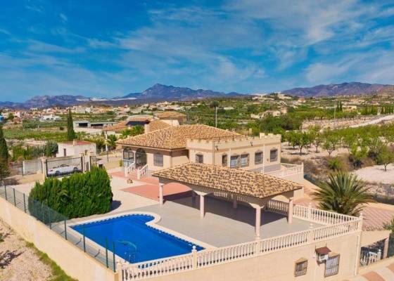 Villa - Resale - Macisvenda - AMC-BB1770